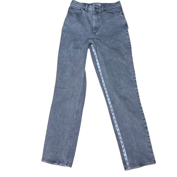 Abercrombie & Fitch Women’s 90’s Straight Ultra High Rise Jeans. Size 10 XLONG - Picture 3 of 10